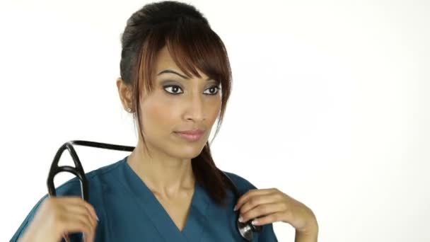 Krankenschwester auf weißem Hintergrund — Stockvideo