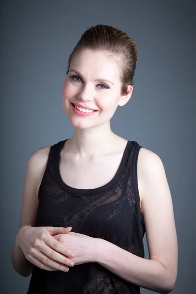 Attractive caucasian girl posing in studio — Stock Photo, Image