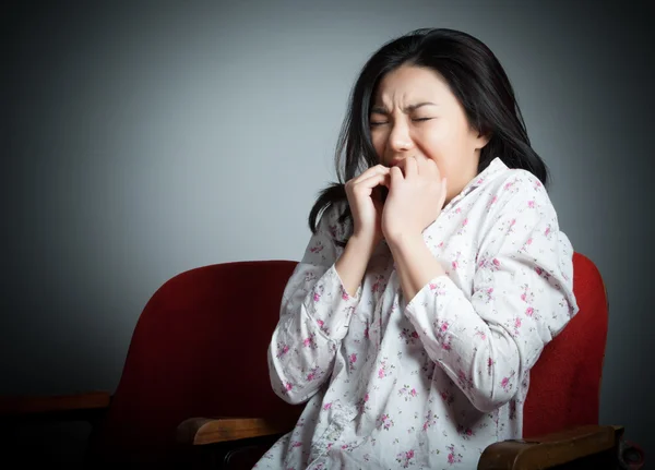 Attractive asian girl posing in studio — Stock Photo, Image