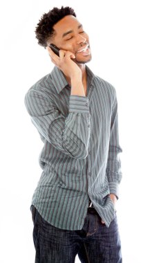 çekici bir Afro-Amerikan adam stüdyoda poz