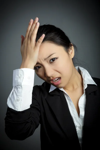 Attractive asian girl posing in studio — Stock Photo, Image