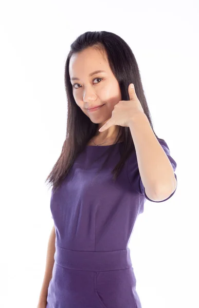 Atractiva chica asiática posando sobre fondo blanco — Foto de Stock