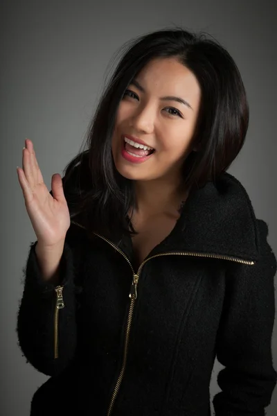 Attractive asian girl posing in studio — Stock Photo, Image