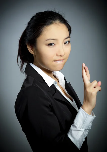 Attraente ragazza asiatica 20 anni girato in studio — Foto Stock