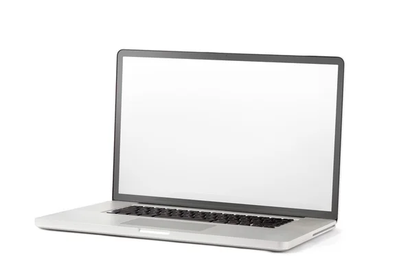 Laptop em branco aberto isolado em um fundo branco — Fotografia de Stock