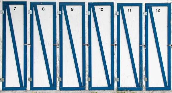Identical doors — Stock Photo, Image
