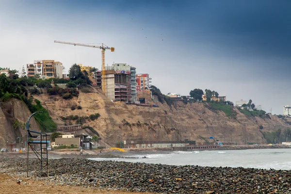 Bau und Strand — Stockfoto