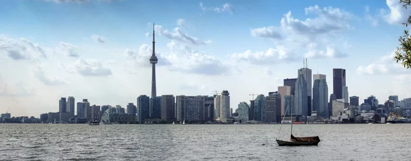 Toronton pilvenpiirtäjät — kuvapankkivalokuva