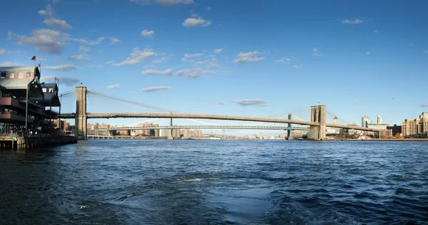 Grå bridge — Stockfoto