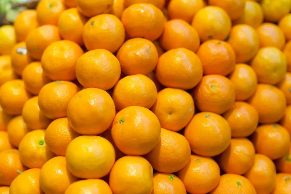 Fresh oranges — Stock Photo, Image