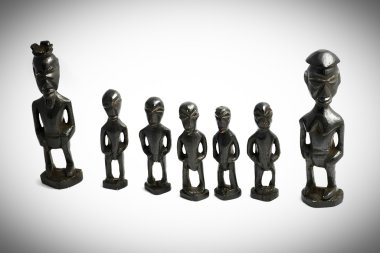 Afrika heykelleri monarşi