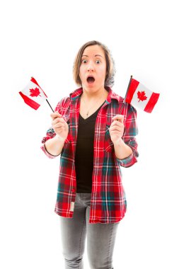 Kanada bayrakları ile şok kadın