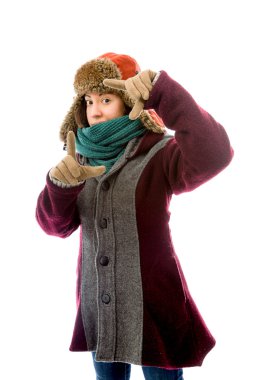 parmakları ile çerçeve