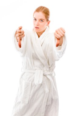 başparmak aşağı işaret