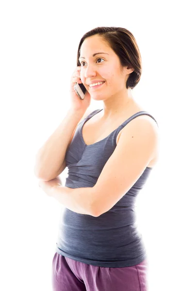 Mulher falando ao telefone — Fotografia de Stock