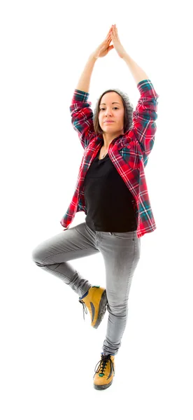 Frau praktiziert Yoga — Stockfoto