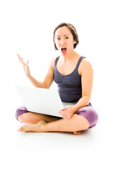 Vrouw met laptop — Stockfoto