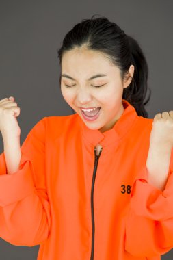 kadın kutluyor başarı