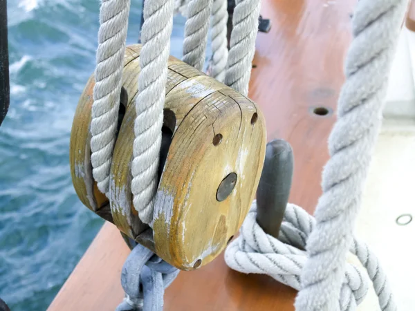 Rope of boat — Stock Photo, Image