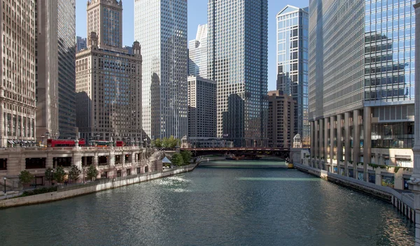 Skyscrapers at waterfront — Stock Photo, Image