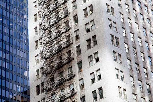 Gevel van wolkenkrabbers — Stockfoto