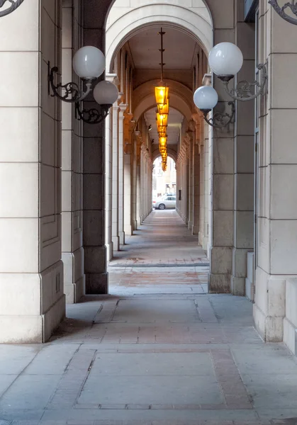 The arched colonnade — Stock Photo, Image