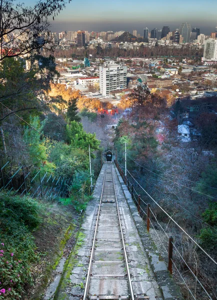 Tepenin üst tarafına tramvay — Stok fotoğraf