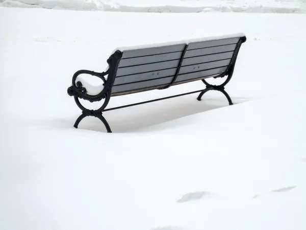 Park bench — Stock Photo, Image