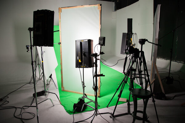 Киностудия
