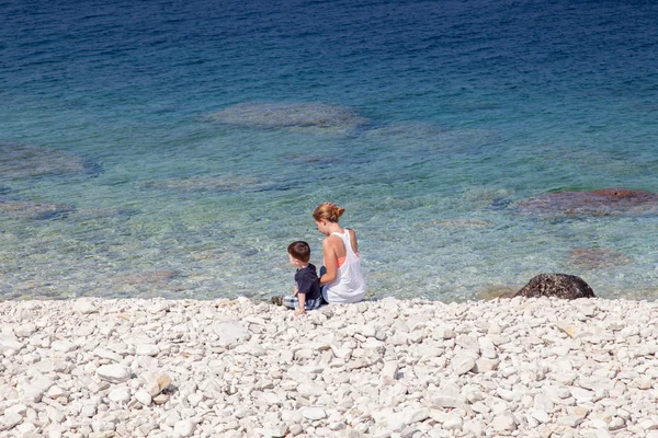 Frau mit Sohn — Stockfoto