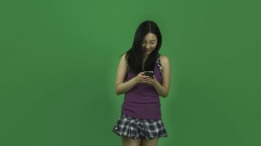 cep telefonu kullaranarak öğrenci