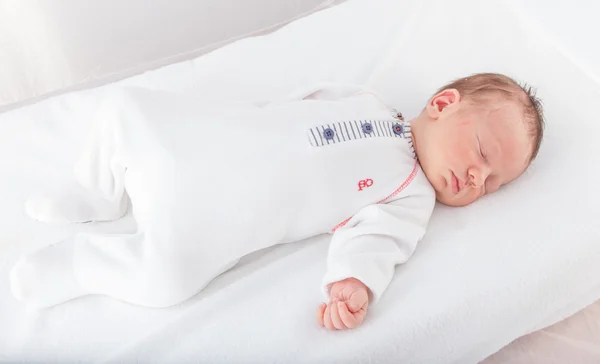 Babyjongen slapen — Stockfoto