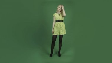 görüşme konuşma içinde kadın