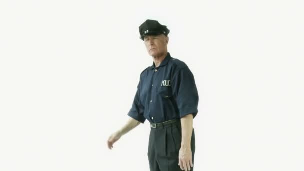Поліцейський, чухаючи голову — стокове відео
