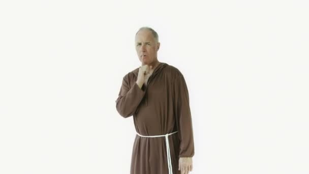 Äldre munk med secret — Stockvideo