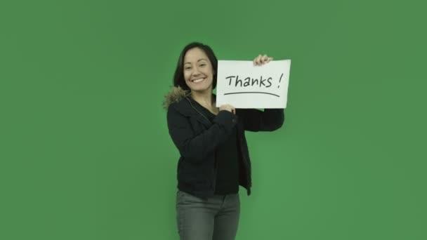 Meisje dankbaar met Bedankt teken — Stockvideo