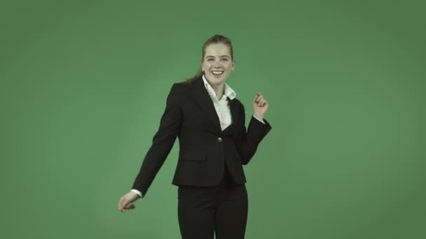 Zakelijke meisje doet een gelukkig dans — Stockvideo