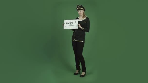 Air Οικοδέσποινα κρατάει πινακίδα βοήθεια — Αρχείο Βίντεο