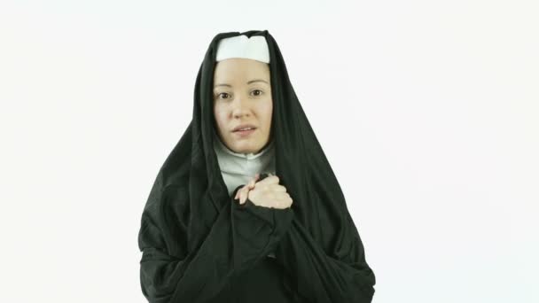 Кавказская монахиня — стоковое видео