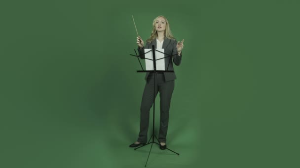 Businesswoman is happy conductor — Stock Video