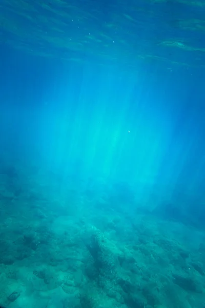 Zicht Onderwater Zee Met Reflectie Van Zonlicht Door Het Oppervlak — Stockfoto