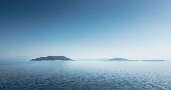 Vista Panorámica Del Océano Silueta Montaña Contra Cielo Atenas Grecia — Foto de Stock