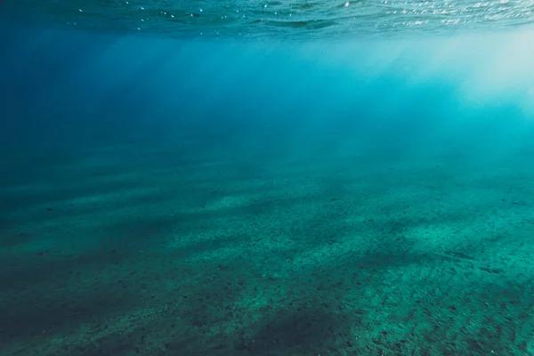 Ηλιακό Φως Τσαλακωμένη Άμμο Στον Πυθμένα Του Πυθμένα Του Ωκεανού — Φωτογραφία Αρχείου