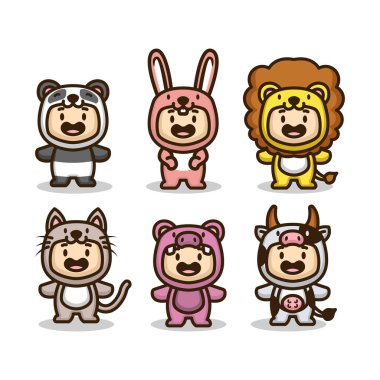 Hayvan kostümlü şirin çocuklar.