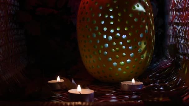 Halloween Lichtgevende Pompoen Met Een Prachtig Spel Van Licht Schaduw — Stockvideo