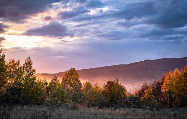 Herbstlandschaft Den Karpaten — Stockfoto