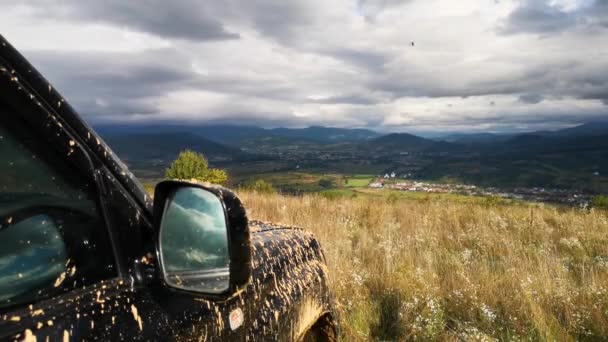 Czas Upływa Jesienią Krajobraz Dolinie Karpat Suv — Wideo stockowe