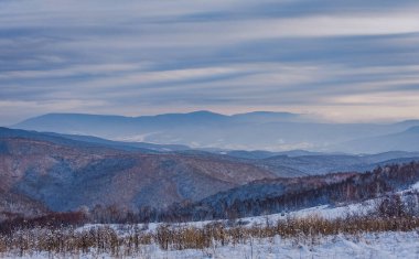 Karpat Dağları 'ndaki kış manzarası