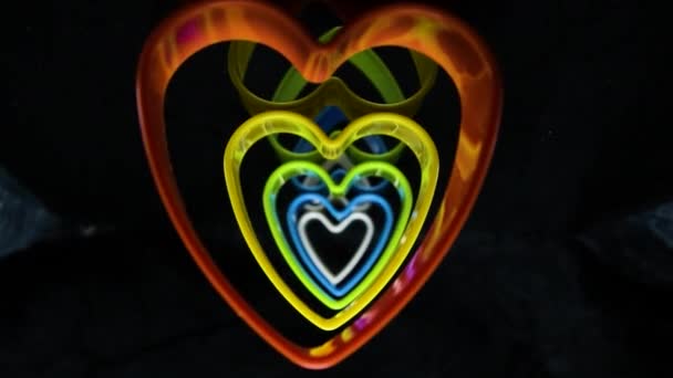 Symbolická Mnohobarevná Srdce Pro Pozadí — Stock video