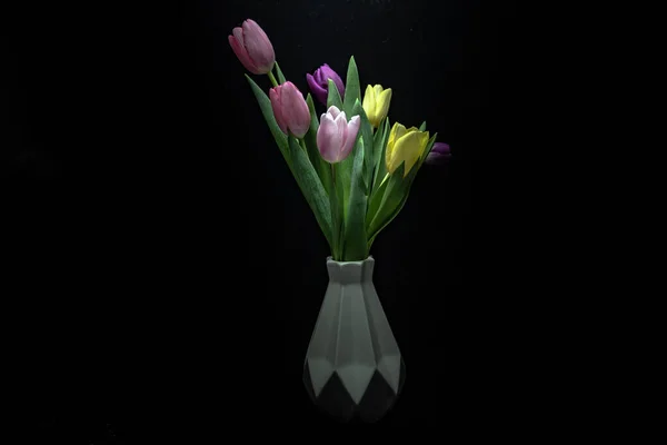 Bouquet Primavera Tulipani Colorati Vaso Bianco — Foto Stock